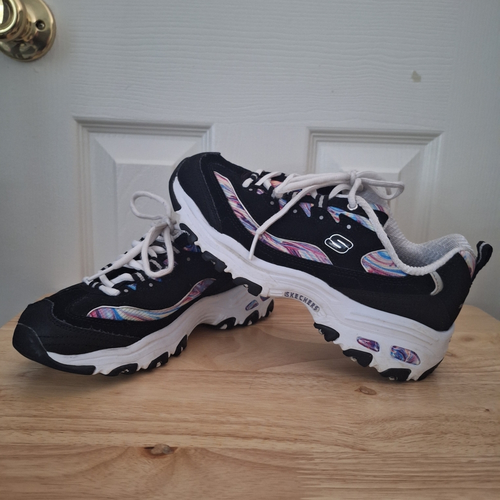 Skechers Women's Black and White Sneakers Size 6.5 - Picture 4 of 4